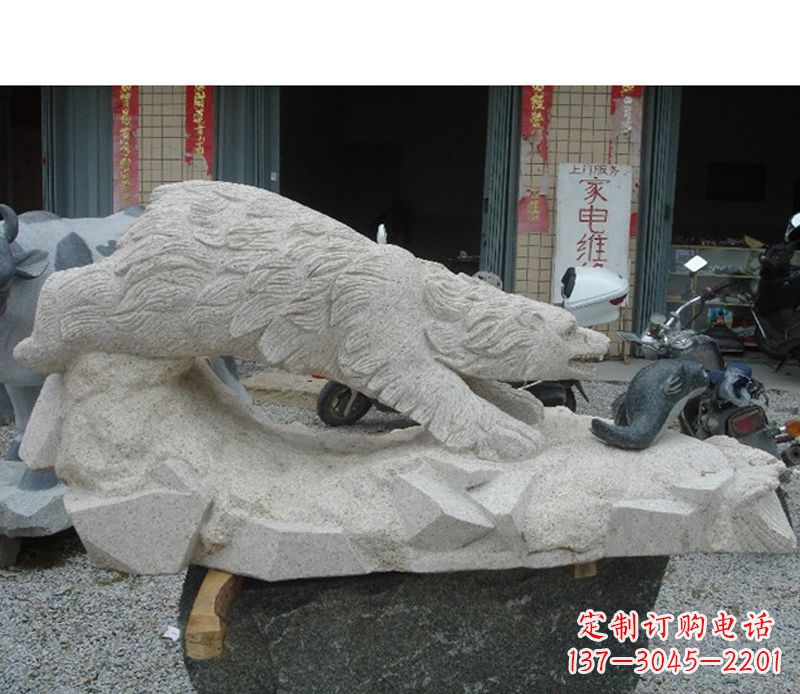 东莞北极熊石雕公园动物雕塑