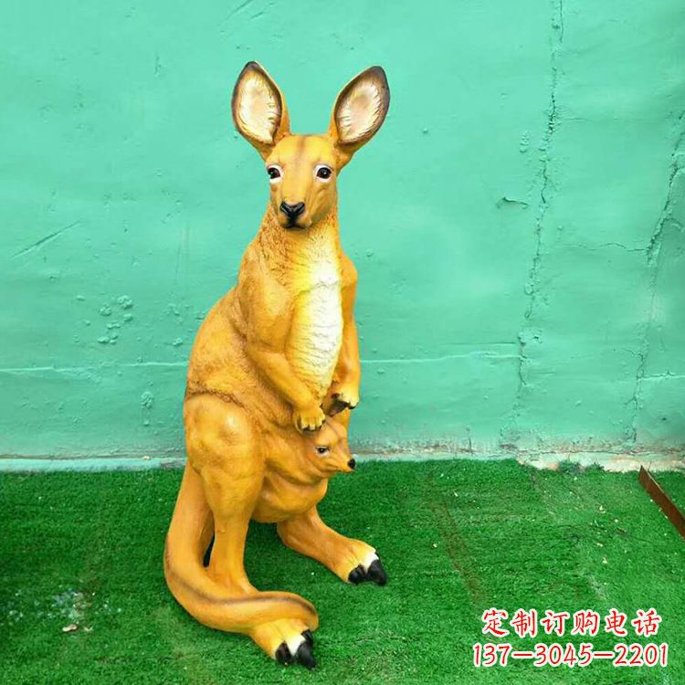 东莞玻璃钢袋鼠仿真雕塑