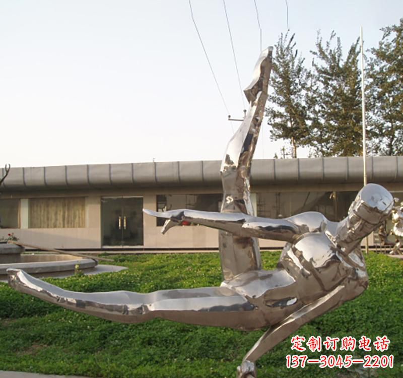 东莞不锈钢鞍马运动人物雕塑2