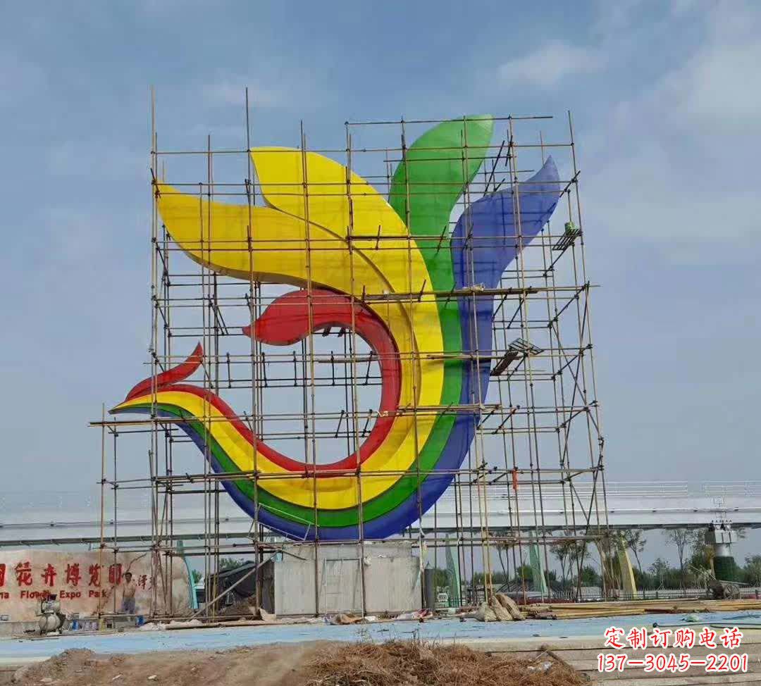 东莞不锈钢彩色凤凰雕塑1