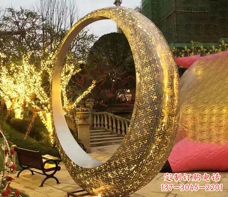 东莞不锈钢抽象发光月亮雕塑