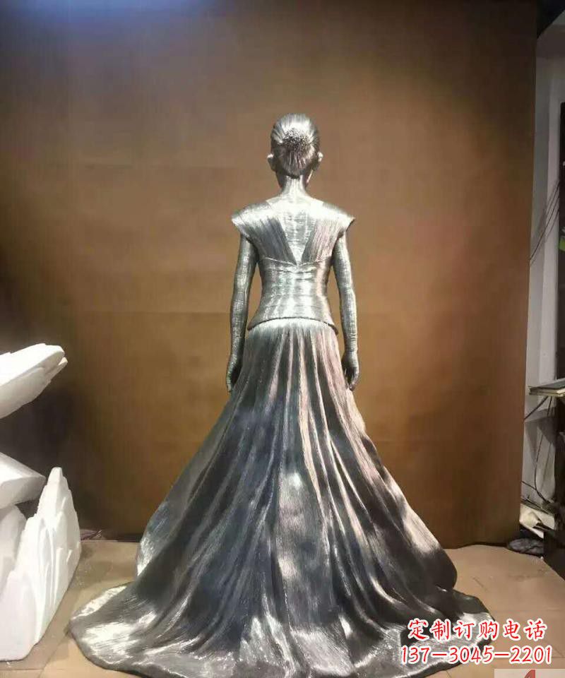 东莞不锈钢抽象女人身影雕塑