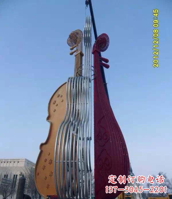 东莞不锈钢抽象琵琶雕塑