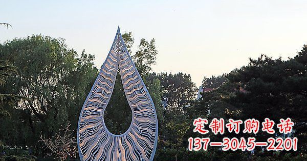 东莞水滴雕塑给公园带来流动的美