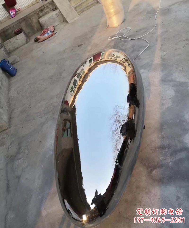 东莞不锈钢电镀水滴造型雕塑