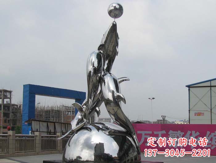 东莞不锈钢动物三个海豚雕塑