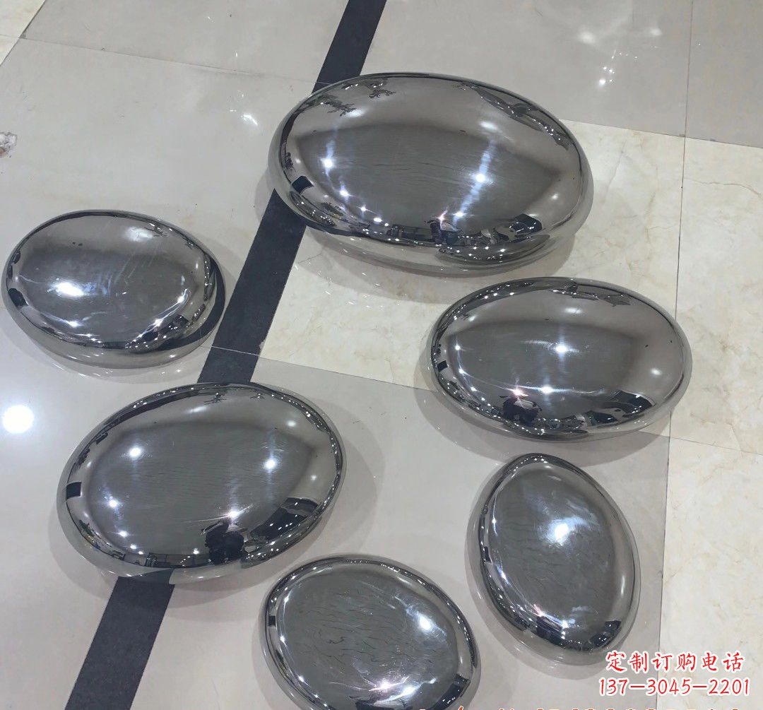 东莞不锈钢鹅卵石景观雕塑