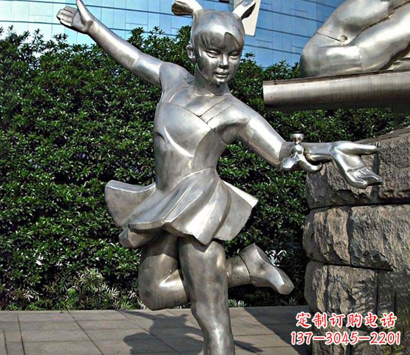 东莞不锈钢儿童踢毽子雕塑