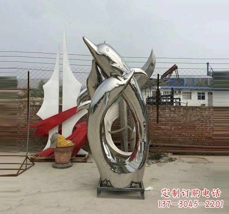 东莞不锈钢海豚雕塑——象征着动物自由的象征