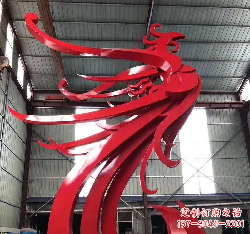 东莞不锈钢凤凰雕塑高雅而精致