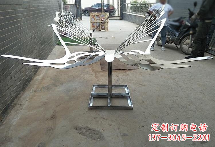 东莞不锈钢公园镂空蝴蝶雕塑