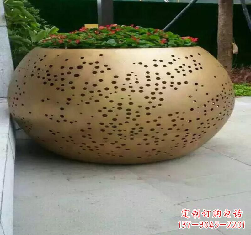 东莞不锈钢户外花盆雕塑