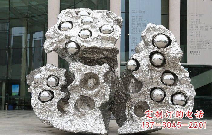 东莞不锈钢街边抽象莲蓬雕塑