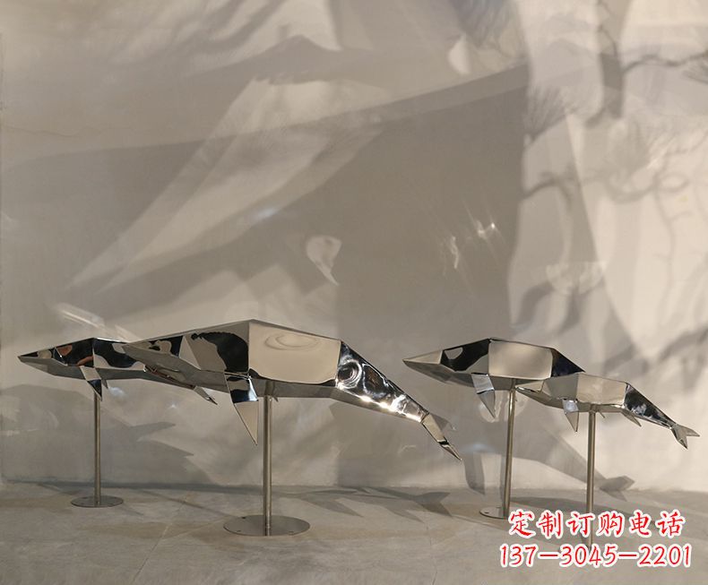 东莞不锈钢海豚雕塑——精致的艺术形式