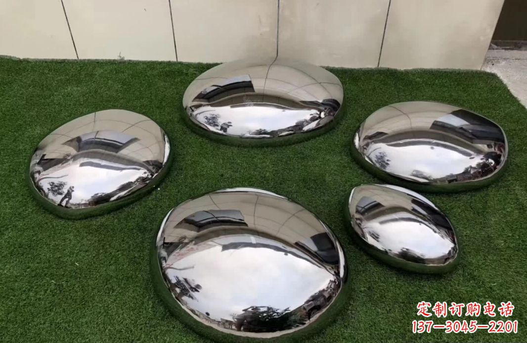 东莞不锈钢镜面鹅卵石雕塑12