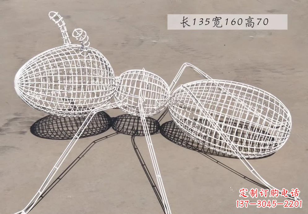 东莞不锈钢镂空蚂蚁雕塑艺术精美的象征