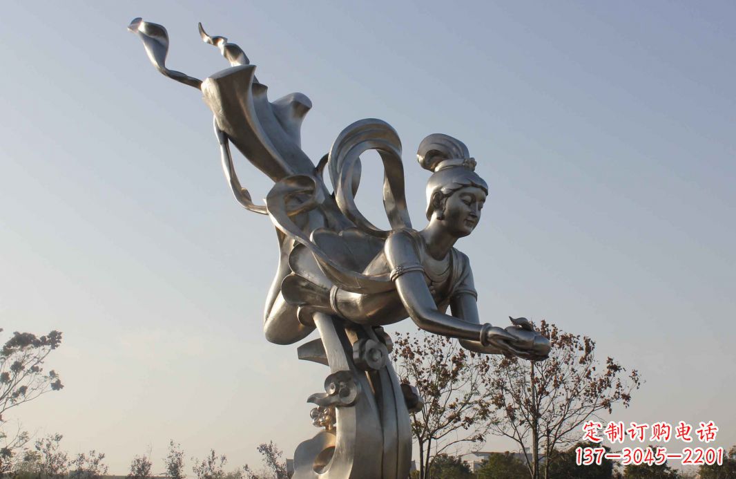 东莞蟠桃祈福精美不锈钢雕塑