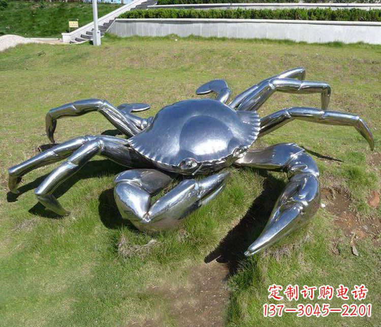 东莞不锈钢螃蟹雕塑——给景观增添灵动之美