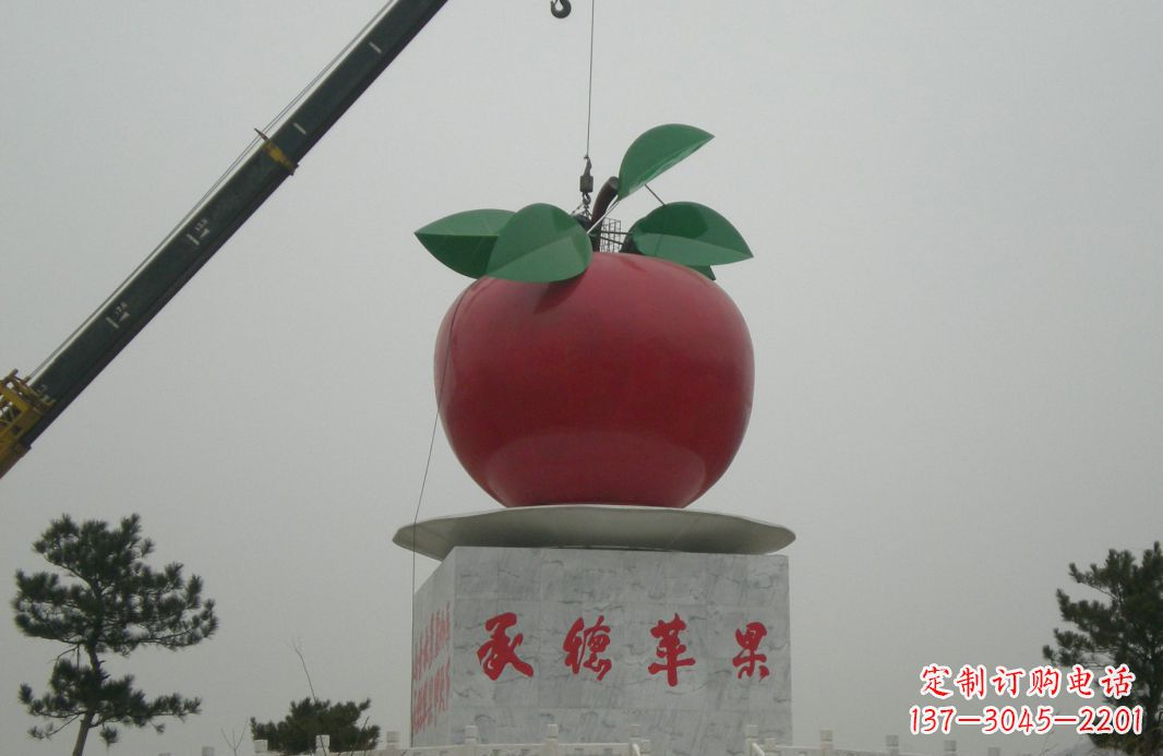 东莞不锈钢苹果景观雕塑