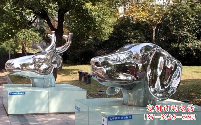 东莞十二生肖头像景观雕塑