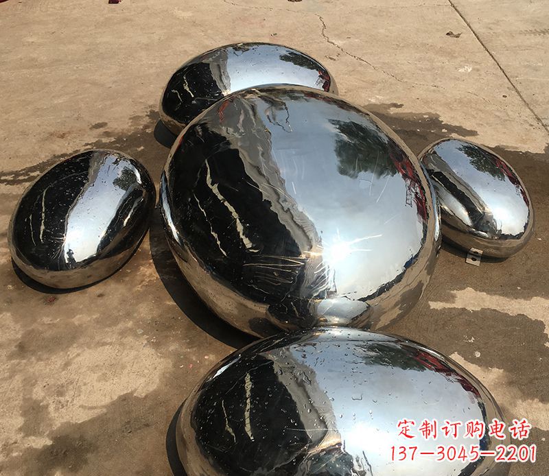 东莞精致灵动的不锈钢水滴雕塑