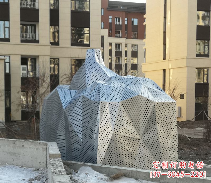 东莞不锈钢小区假山雕塑