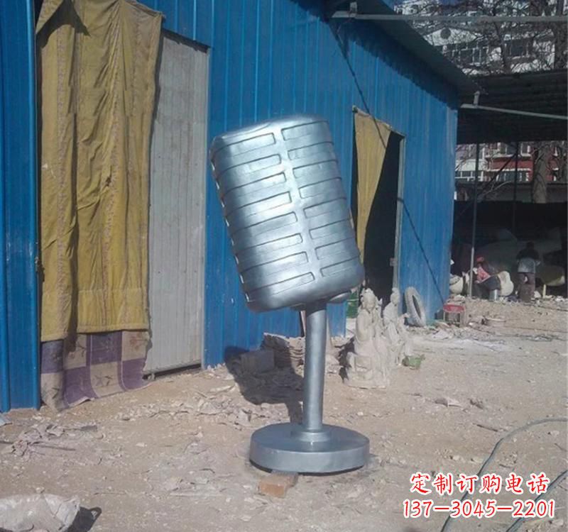 东莞不锈钢艺术话筒雕塑