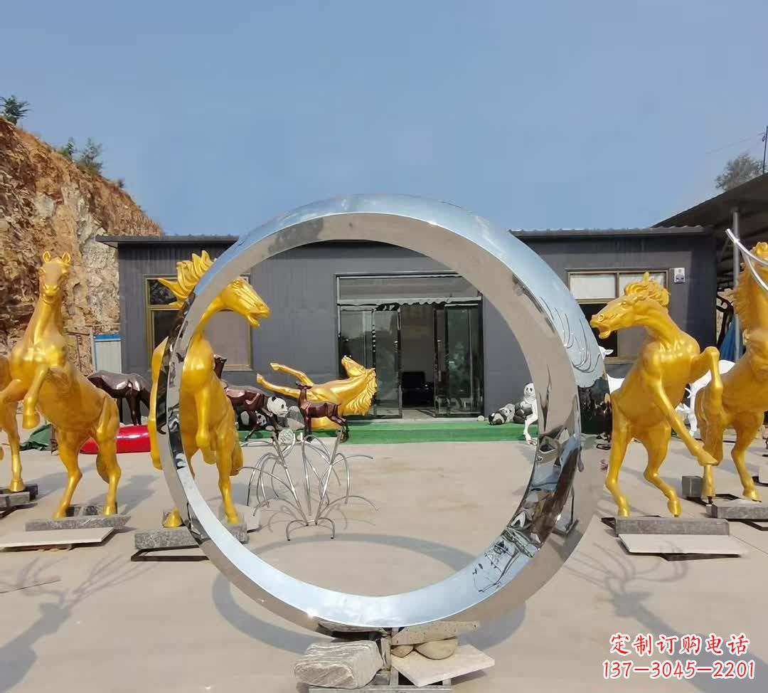 东莞不锈钢圆环雕塑让景观更加精彩