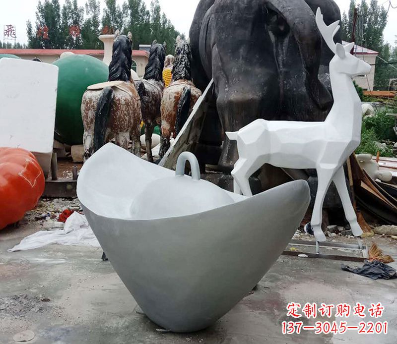 东莞金色福祉——元宝雕塑