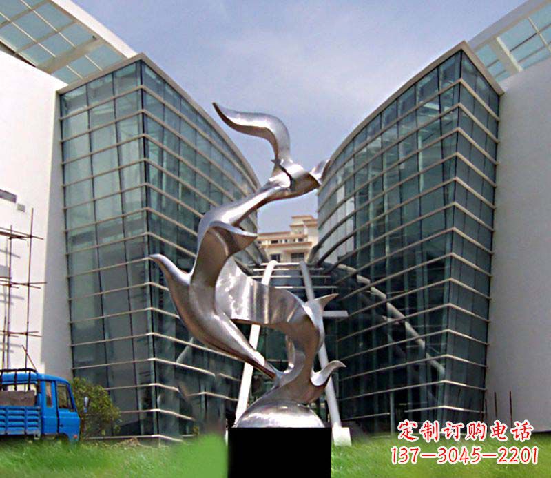 东莞大雁不锈钢雕塑