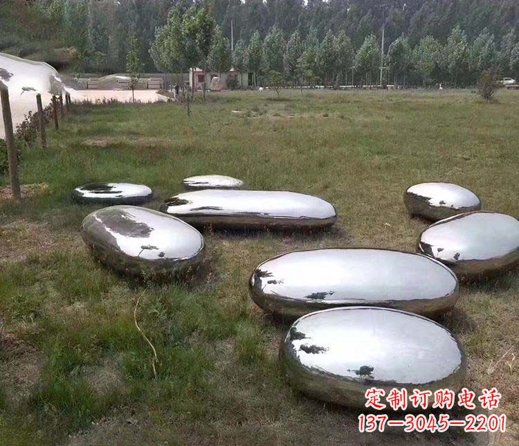 东莞抽象镜面不锈钢鹅卵石雕塑