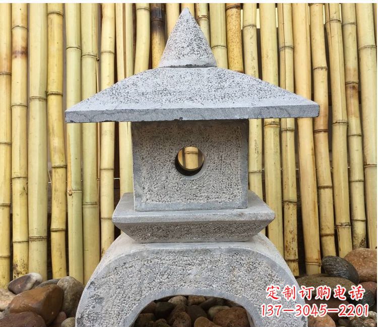 东莞古典灯笼石雕