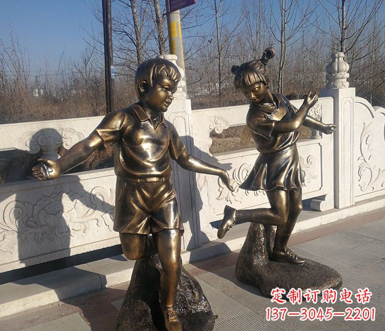 东莞浪漫圆满的精美花篮雕塑