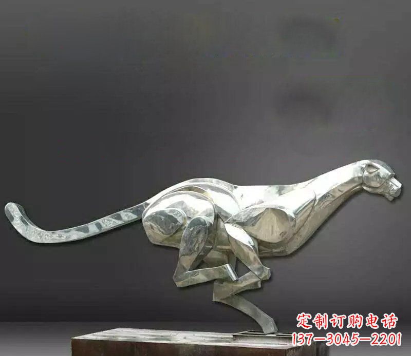 东莞公园不锈钢奔跑的豹子动物雕塑