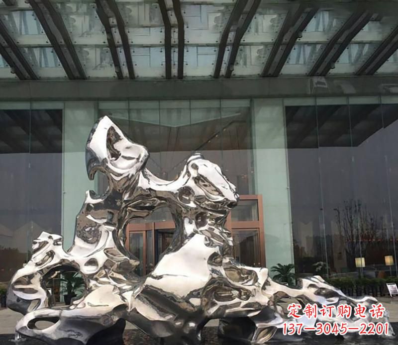 东莞精美太湖石雕塑