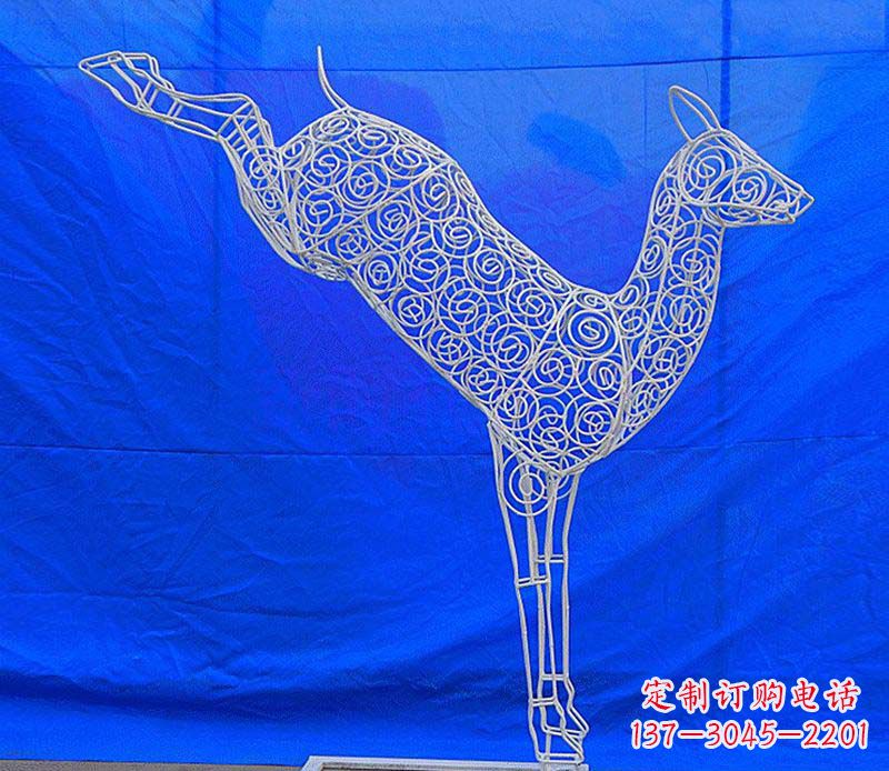 东莞中领雕塑梅花鹿不锈钢镂空雕塑