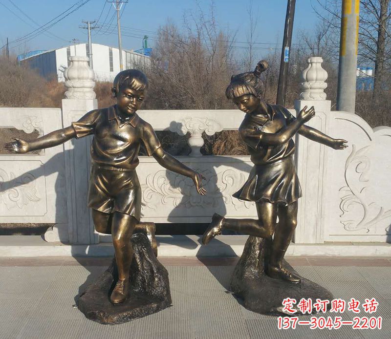 东莞踢毽子的儿童铜雕