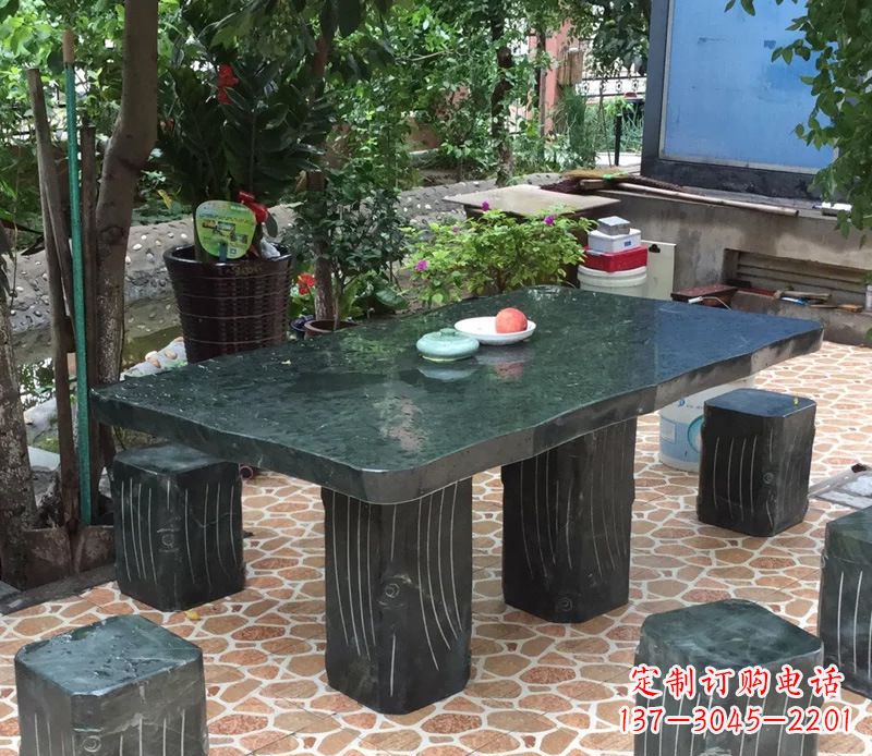 东莞庭院长方形石桌凳雕塑
