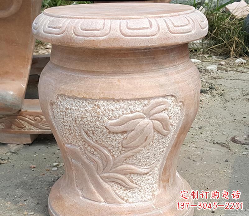 东莞晚霞红景观蝴蝶石凳