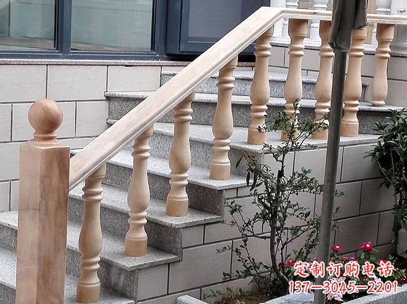 东莞晚霞红小区栏杆石雕