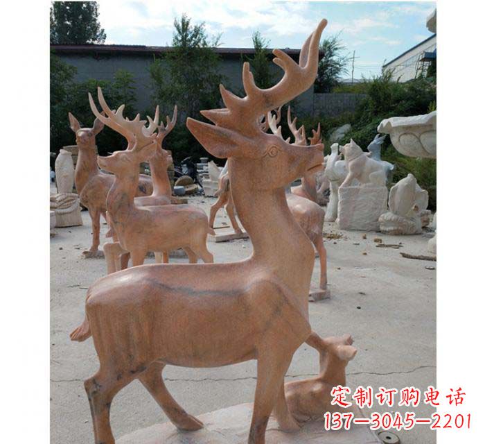 东莞晚霞红驯鹿动物公园石雕