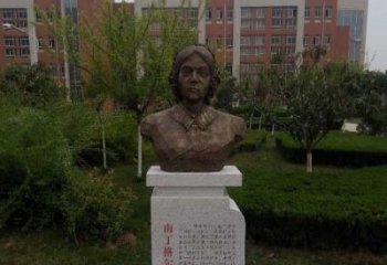 东莞南丁格尔校园名人铜雕：精致细致的雕塑艺术