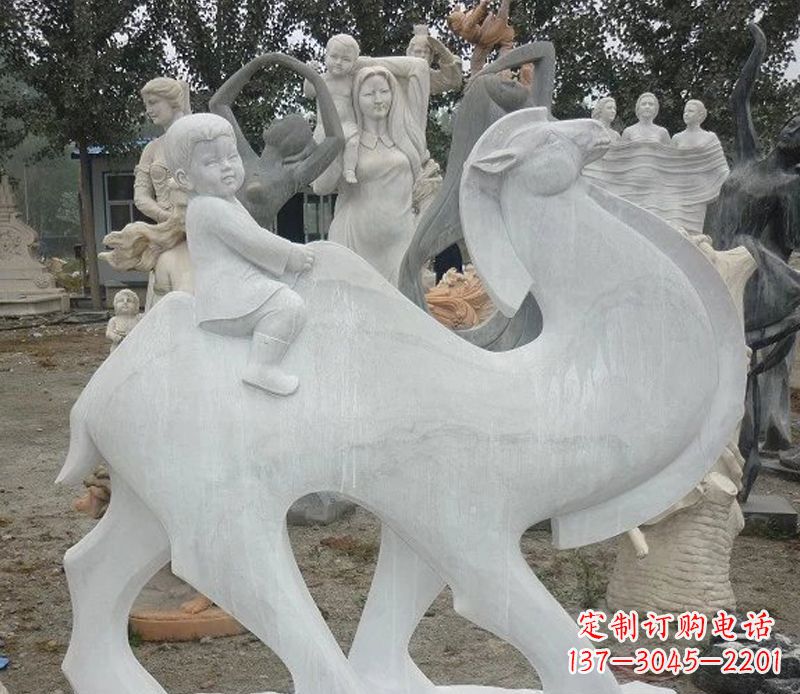 东莞小孩骑骆驼石雕
