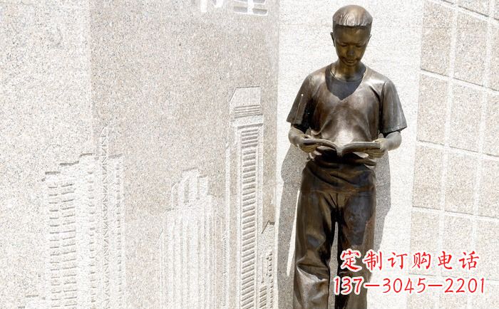 东莞校园看书的学生人物铜雕