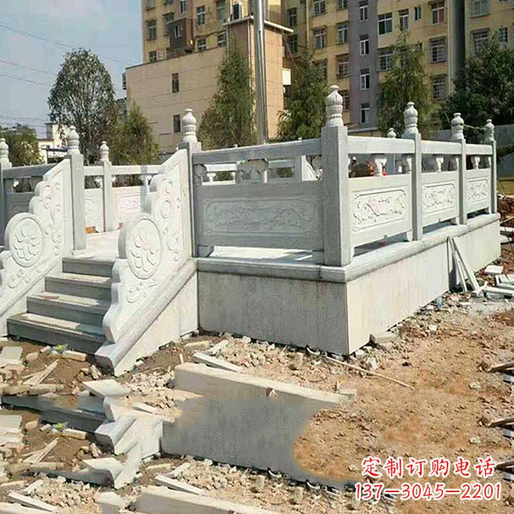 东莞校园青石升旗台